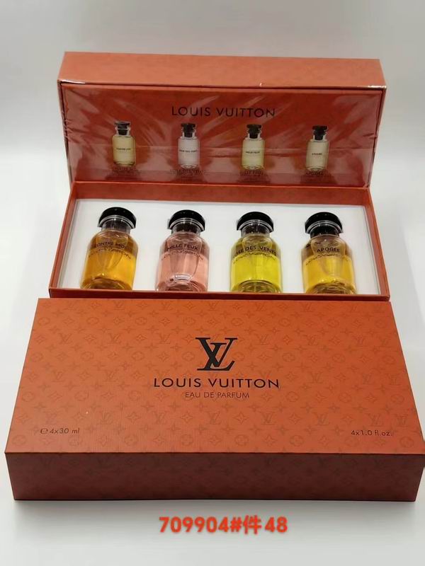 LV  4pcs 43